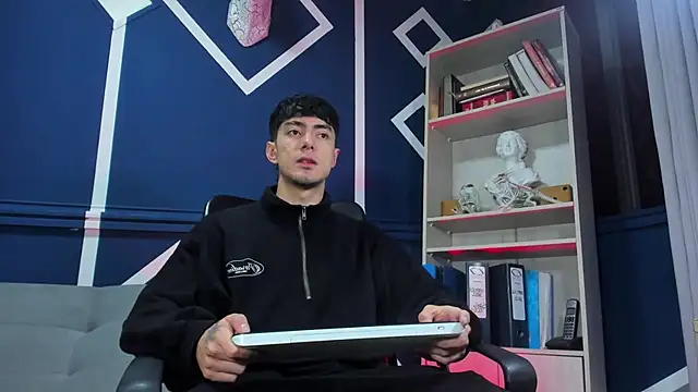 etham wolf  online show from 11-13-25, 11:20