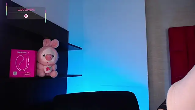 Snapshot of Ezra_Storm chatting on 12-14-25, 05:35 Ezra Storm online show from 12-14-25, 05:35