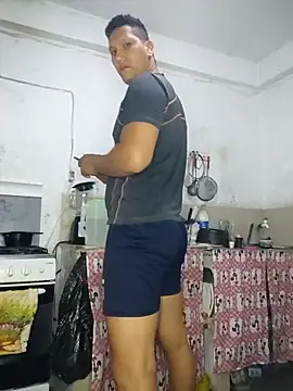 Snapshot of Tom_Hardy11 chatting on 02-19-26, 08:32 Tom Hardy11 online show from 02-19-26, 08:32