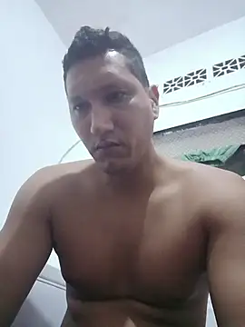 Snapshot of Tom_Hardy11 chatting on 04-13-26, 10:43 Tom Hardy11 online show from 04-13-26, 10:43