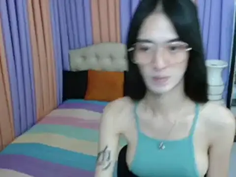 XxTsUncutAskaxX online show from 12-14-25, 05:07