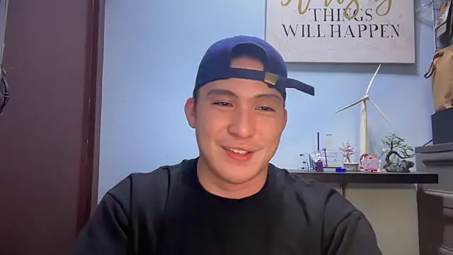 Snapshot of lovely_jay chatting on 12-22-25, 06:38 lovely jay online show from 12-22-25, 06:38