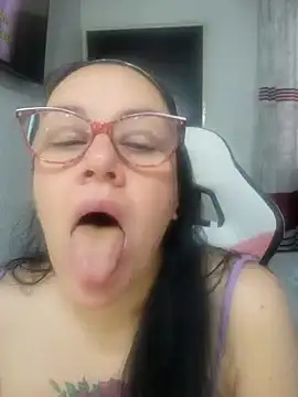 sweet adele  online show from 04-17-26, 04:54