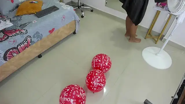 MiiaSmith   online show from 09-20-25, 09:38