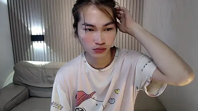 Snapshot of lovelychanel69xx chatting on 12-14-25, 12:16 lovelychanel69xx online show from 12-14-25, 12:16