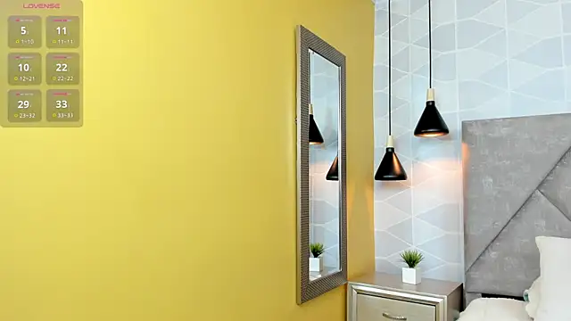 Jade Whisper online show from 12-04-25, 01:26