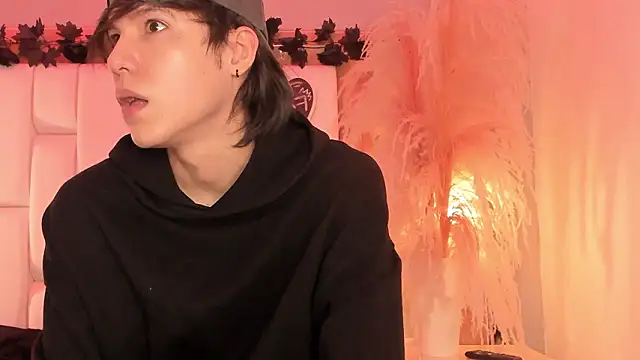 Daphne And Roger online show from 03-16-26, 11:14