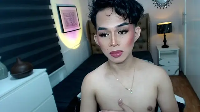 Snapshot of solana_imani chatting on 09-23-25, 04:54 solana imani online show from 09-23-25, 04:54