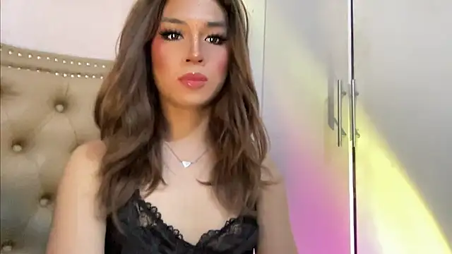 Snapshot of solana_imani chatting on 11-14-25, 06:17 solana imani online show from 11-14-25, 06:17