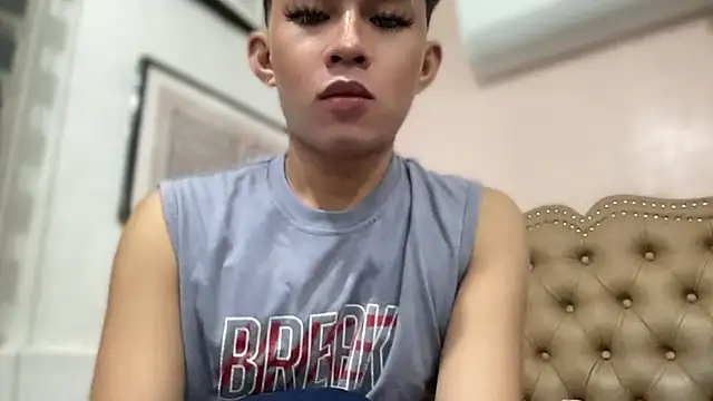 Snapshot of solana_imani chatting on 02-16-26, 02:57 solana imani online show from 02-16-26, 02:57