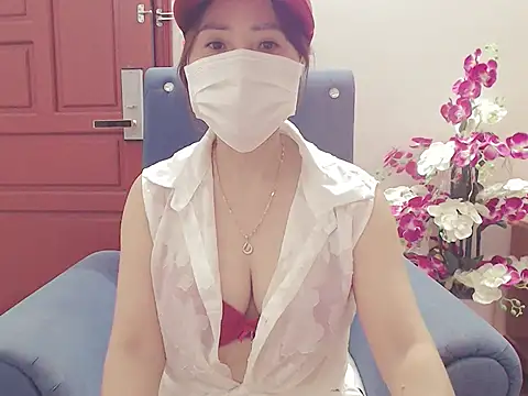 Snapshot of ruby_8x chatting on 11-01-25, 11:23 ruby 8x online show from 11-01-25, 11:23