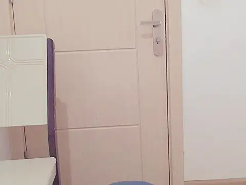 Snapshot of ruby_8x chatting on 12-13-25, 11:32 ruby 8x online show from 12-13-25, 11:32