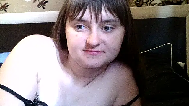 Snapshot of LuckyLust11 chatting on 09-09-25, 10:48 LuckyLust11 online show from 09-09-25, 10:48