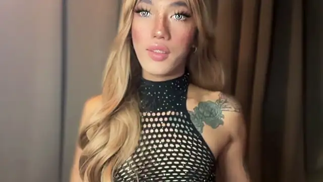 Snapshot of Lust-sluttymira chatting on 10-10-25, 01:15 Lust-sluttymira online show from 10-10-25, 01:15