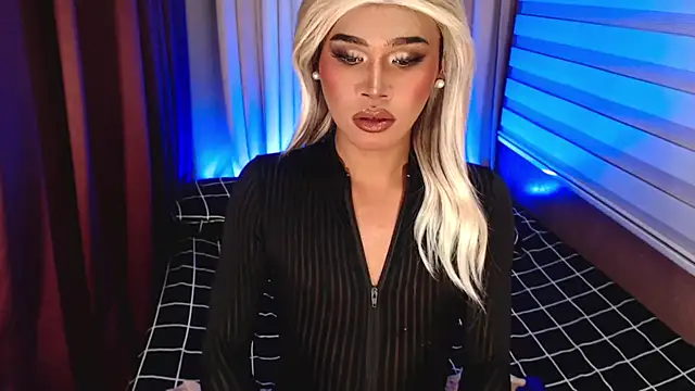 Snapshot of _tipsandchips chatting on 11-02-25, 02:30 tipsandchips online show from 11-02-25, 02:30