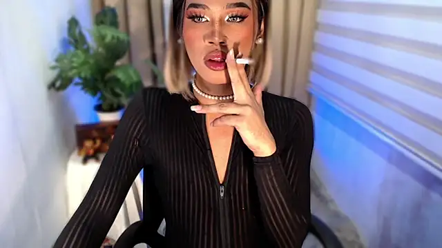 Snapshot of _tipsandchips chatting on 12-03-25, 05:11 tipsandchips online show from 12-03-25, 05:11