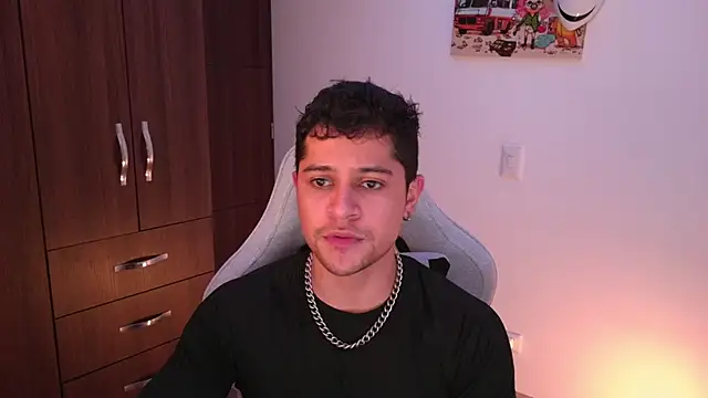 domsantiago  online show from 11-13-25, 02:10