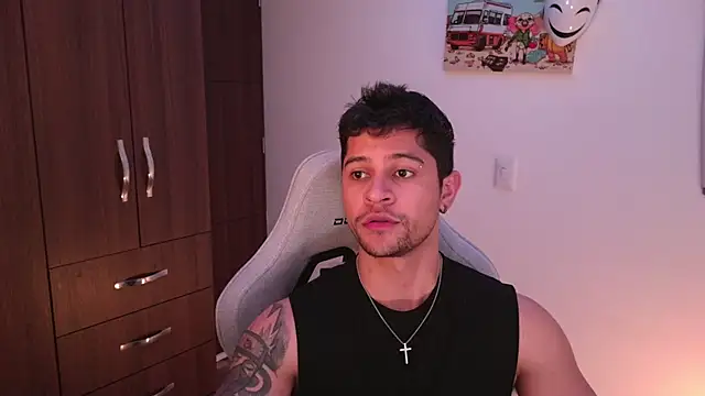 domsantiago  online show from 11-21-25, 01:37