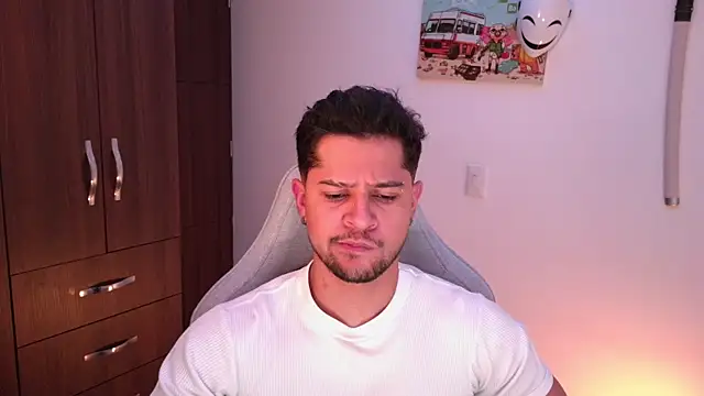 domsantiago  online show from 12-16-25, 01:54