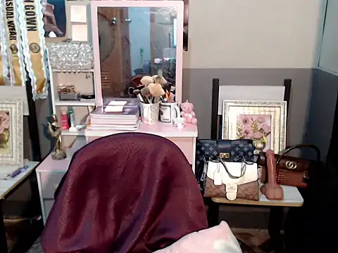 Snapshot of miya_khali chatting on 11-05-25, 06:02 miya khali online show from 11-05-25, 06:02