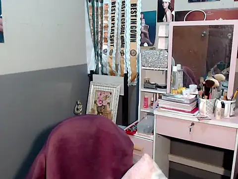 Snapshot of miya_khali chatting on 11-17-25, 12:00 miya khali online show from 11-17-25, 12:00