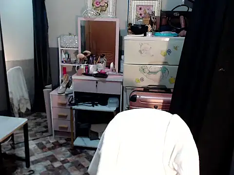 Snapshot of miya_khali chatting on 12-14-25, 08:52 miya khali online show from 12-14-25, 08:52