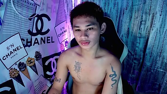 Snapshot of asianhardcock25 chatting on 01-07-26, 03:31 asianhardcock25 online show from 01-07-26, 03:31