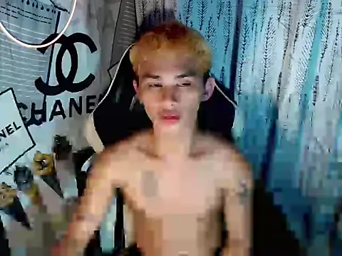 Snapshot of asianhardcock25 chatting on 01-08-26, 04:48 asianhardcock25 online show from 01-08-26, 04:48