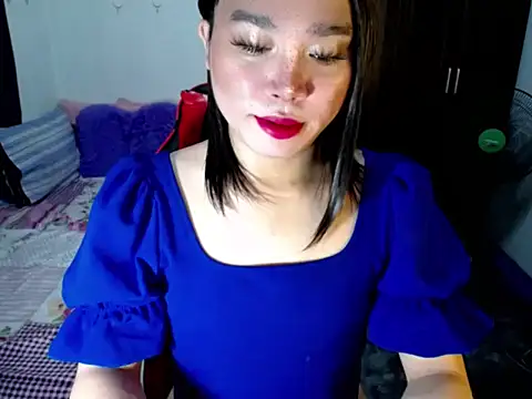 Urassiansweetcummer online show from 09-22-25, 02:13