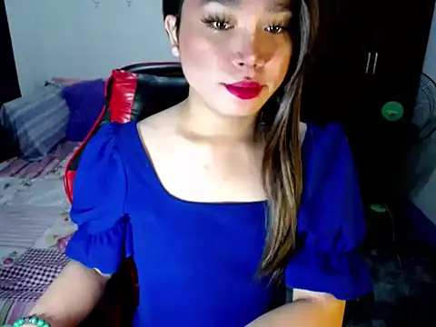 Urassiansweetcummer online show from 10-06-25, 01:47