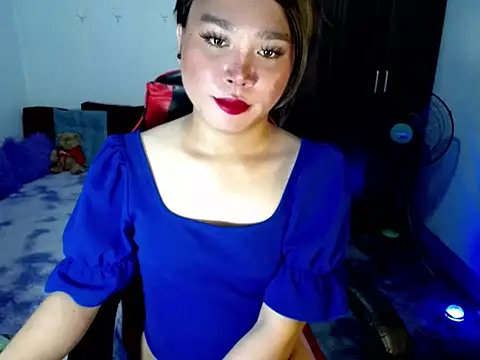 Urassiansweetcummer online show from 04-11-26, 02:38