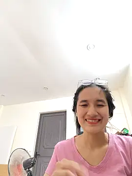 Shulee21 online show from 10-04-25, 04:32