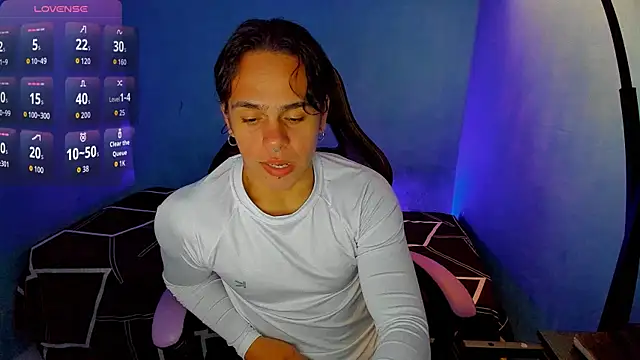 Snapshot of Maximiliano_scoott__ chatting on 10-14-25, 05:58 Maximiliano scoott online show from 10-14-25, 05:58