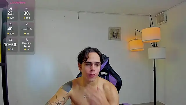 Snapshot of Maximiliano_scoott__ chatting on 11-01-25, 09:17 Maximiliano scoott online show from 11-01-25, 09:17