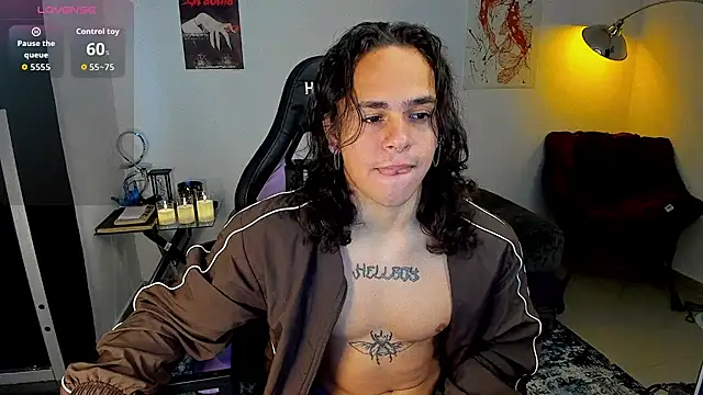 Snapshot of Maximiliano_scoott__ chatting on 12-05-25, 04:36 Maximiliano scoott online show from 12-05-25, 04:36