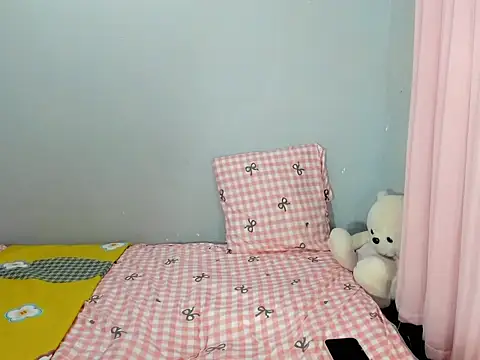 Snapshot of scarlettedarkxx chatting on 02-25-26, 06:28 scarlettedarkxx online show from 02-25-26, 06:28