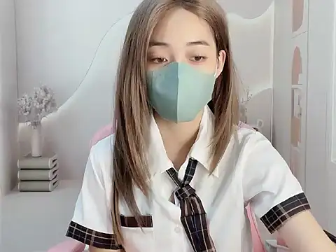 Snapshot of _KiuAnh_22 chatting on 11-24-25, 10:42 KiuAnh 22 online show from 11-24-25, 10:42