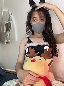 Snapshot of _KiuAnh_22 chatting on 12-19-25, 02:13 KiuAnh 22 online show from 12-19-25, 02:13