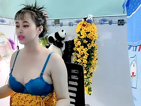 emgaixinhngoan online show from 09-18-25, 02:57