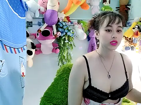 emgaixinhngoan online show from 10-14-25, 12:50