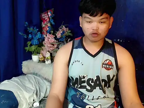 Reynelcock online show from 02-20-26, 04:51