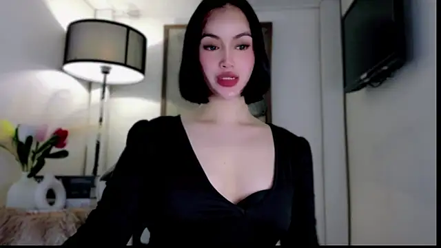 Snapshot of anna_lala7 chatting on 11-22-25, 02:21 anna lala7 online show from 11-22-25, 02:21