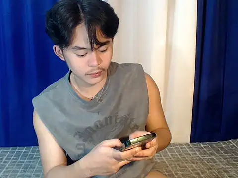 Snapshot of urguy_toshi chatting on 10-06-25, 04:48 urguy toshi online show from 10-06-25, 04:48