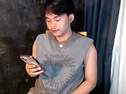 Snapshot of urguy_toshi chatting on 10-23-25, 01:27 urguy toshi online show from 10-23-25, 01:27