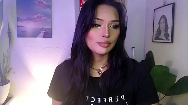 Snapshot of Wena_Larson88 chatting on 01-16-26, 04:27 Wena Larson88 online show from 01-16-26, 04:27