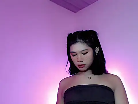 Snapshot of Maxine_Sucks chatting on 10-02-25, 12:01 Maxine Sucks online show from 10-02-25, 12:01