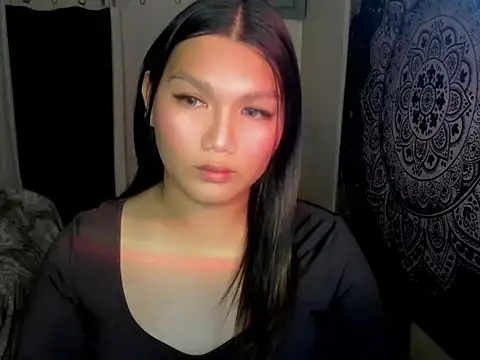 Snapshot of Lou_heart chatting on 01-07-26, 03:03 Lou heart online show from 01-07-26, 03:03