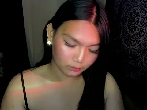 Snapshot of Lou_heart chatting on 01-18-26, 06:34 Lou heart online show from 01-18-26, 06:34