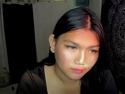 Snapshot of Lou_heart chatting on 02-06-26, 02:53 Lou heart online show from 02-06-26, 02:53
