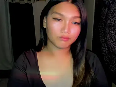 Snapshot of Lou_heart chatting on 02-23-26, 09:17 Lou heart online show from 02-23-26, 09:17